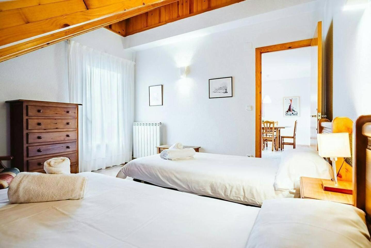 Olympia Tus Mascotas Son Bienvenidas Formigal Esterno foto